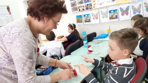 Întâlnire de suflet între generații la Școala „Ion Simionescu” din Iași