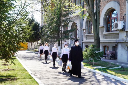 Acţiunile Patriarhiei Române pentru ajutorarea celor afectați de pandemie continuă