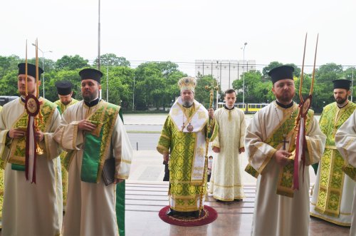 Slujiri arhierești la Catedrala Episcopală din Oradea