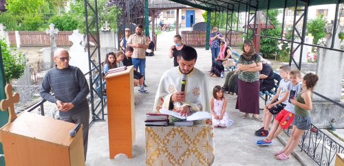 Proiectul catehetic „Împreună pentru școală”, derulat în Arhiepiscopia Craiovei