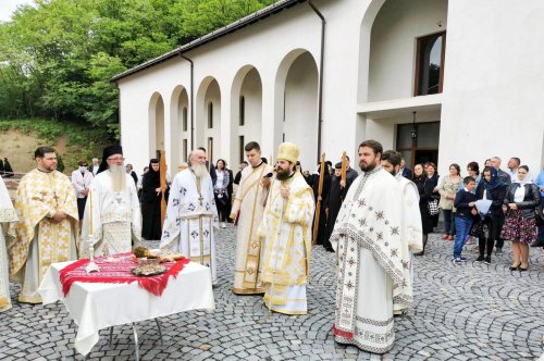 Slujiri şi hramuri în Arhiepiscopia Vadului, Feleacului şi Clujului
