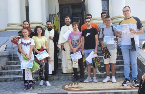 Elevi merituoşi din Parohia „Sfântul Nicolae”-Calafat premiați