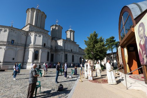 Praznicul Schimbării la Faţă la Catedrala Patriarhală