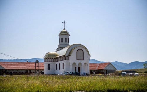 Hramul unui nou așezământ monahal din Caraș-Severin
