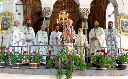 Sfințire de antimise la mănăstirea arădeană Hodoș-Bodrog