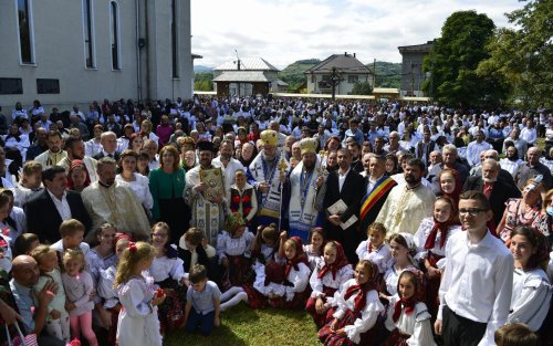 Sărbătoare în Parohia Rozavlea-Centru, Maramureş