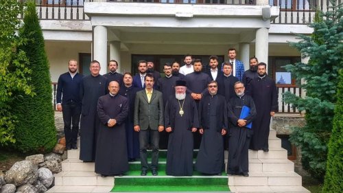 Conferinţă naţională a doctoranzilor teologi la Mănăstirea Caraiman