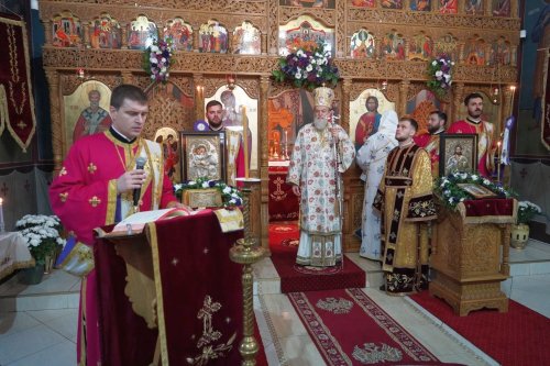 Binecuvântare la hramul unei biserici din orașul Slobozia 