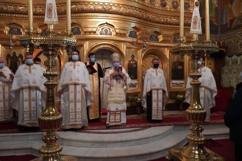 Hirotesie de noi duhovnici la Catedrala Arhiepiscopală din Galați