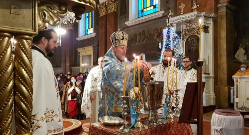 Liturghie și Sfințirea mare a apei la Biserica „Sfântul Ioan Botezătorul” din Arad