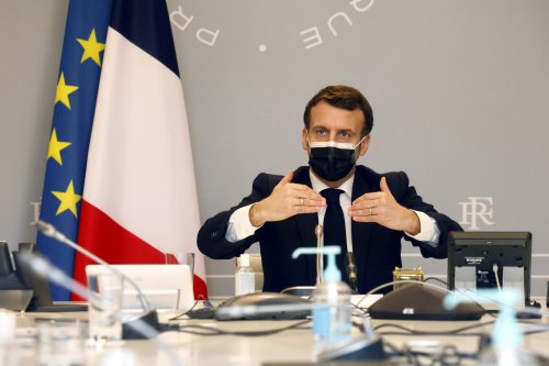 Avalanșă de atacuri  cibernetice în Franța