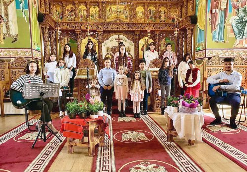 Manifestare dedicată mamei la Parohia „Sfântul Voievod Neagoe Basarab” din Târgoviște