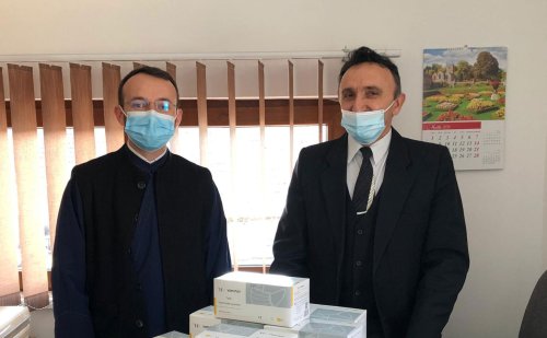 2.000 de măști donate şcolilor din Păuca, judeţul Sibiu