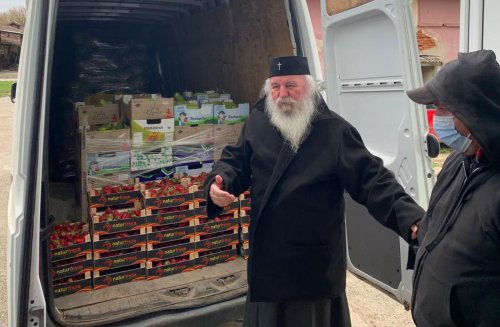 Arhiepiscopia Timișoarei a oferit alimente pentru spitalul de psihiatrie din Gătaia