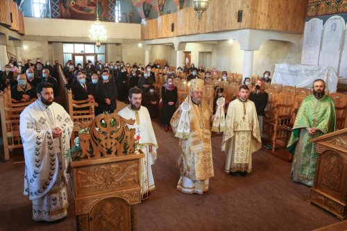 Liturghie arhierească la Cristian, judeţul Sibiu