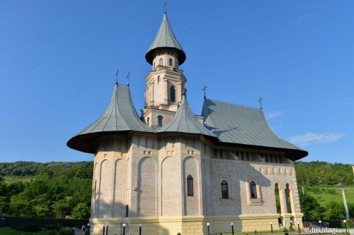 Hramul mănăstirii ieșene Vlădiceni