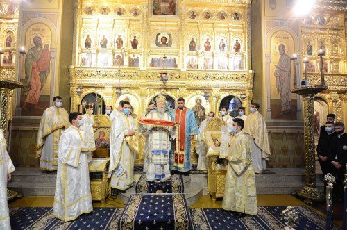 Hirotonie la Catedrala Arhiepiscopală din Târgoviște 