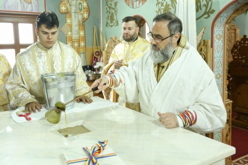 Înnoire și sfințire la biserica parohiei vrâncene Spulber