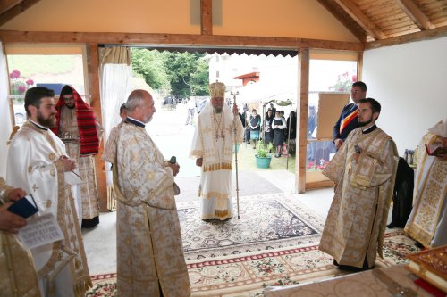 Liturghie arhierească la Mănăstirea Sibiel
