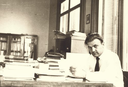 Eugeniu Coșeriu, lingvist român  de renume mondial