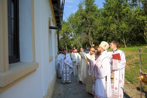 Resfințirea bisericii din localitatea Pruni, județul Cluj