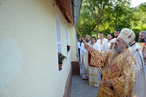 Târnosirea Bisericii „Adormirea Maicii Domnului” din satul Totia, Hunedoara