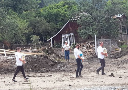 Campanii de ajutorare a persoanelor afectate de inundații din Munţii Apuseni