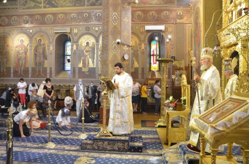 Schimbarea la Față a Domnului la Catedrala Arhiepiscopală din Târgoviște