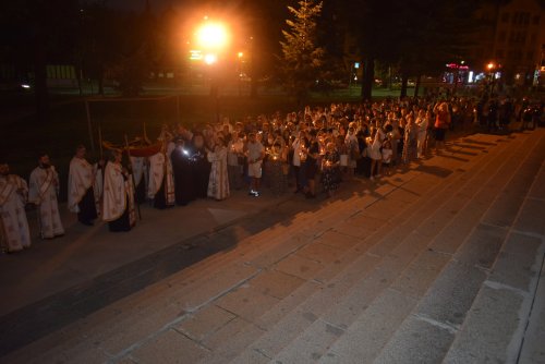 Rugăciune de seară către Născătoarea de Dumnezeu la Timișoara
