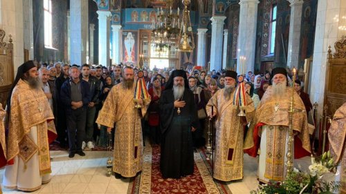 PS Ignatie a oficiat Sfânta Liturghie la Mănăstirea Sihăstria în zi de hram