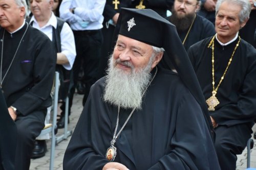 Înaltpreasfinţitul Părinte Mitropolit Andrei, membru de onoare al Academiei Române