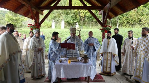 Zi de binecuvântare pentru comunitatea parohială din Veseud