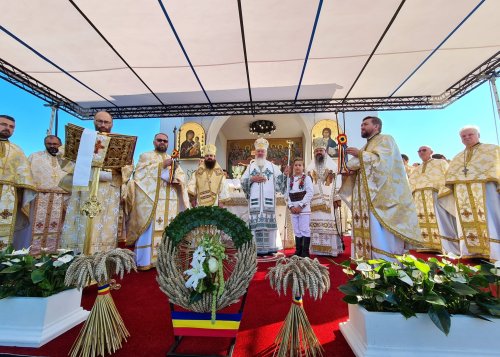 Biserica „Adormirea Maicii Domnului” din Cluj-Napoca, resfințită la 60 de ani de la târnosire