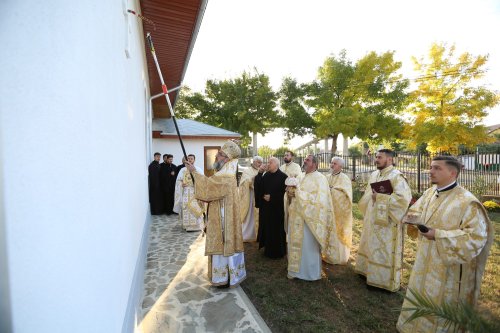 Sfințirea bisericii Parohiei Mihai Viteazul din Buzău