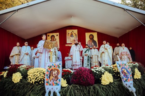 Slujire arhierească la Mănăstirea „Petru Rareș Vodă” din Ciceu Corabia