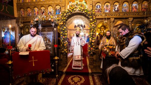 Binecuvântare arhierească la hramul Bisericii „Sfânta Mare Muceniță Ecaterina” Șcheia