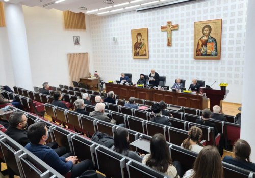 „Elogiul Seniorilor” și lansare de carte la Facultatea de Teologie Ortodoxă clujeană