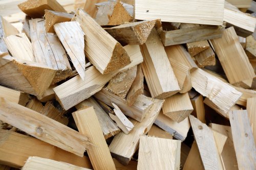 Depozite pentru lemnul necesar populației