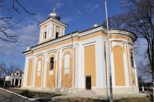 Biserica din Voineşti, moştenire a familiei Negruzzi