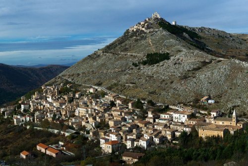 Italia își salvează cu bani europeni satele părăsite