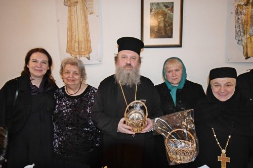 Volumul „Grădinile mănăstirii”, lansat sub streașina Voronețului