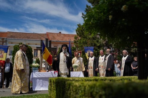 Liturghie arhierească în municipiul Reghin