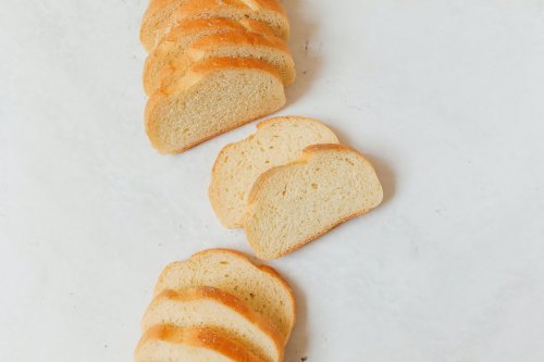 Pâinea albă, cel mai popular și nesănătos aliment