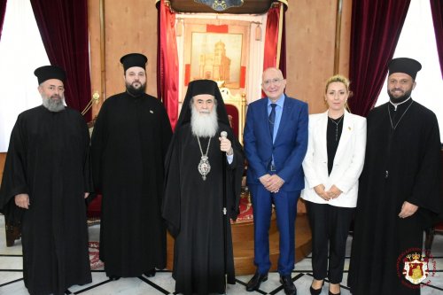 Noul ambasador al României în Israel primit de Patriarhul Ierusalimului