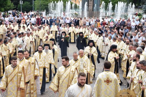 Slujire arhierească şi procesiune la Cluj‑Napoca