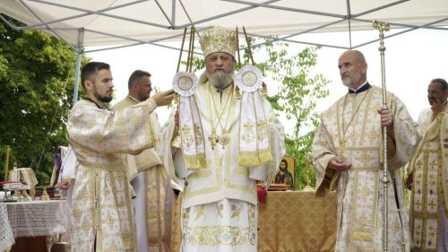 Biserica din Grid, judeţul Braşov, a fost sfinţită în Duminica a doua după Rusalii
