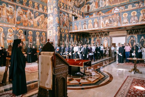 Absolvenții Facultății de Teologie Ortodoxă din Cluj‑Napoca au depus jurământul de credință