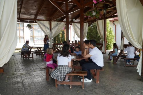 Activităţi pentru copii la Așezământul „Sfântul Pantelimon”-Lacu Sărat