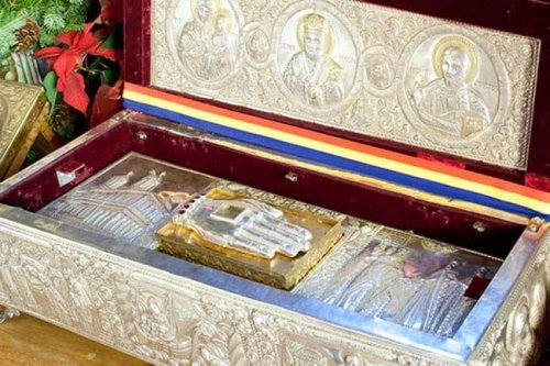 Mâna dreaptă a Sfântului Nicolae va fi adusă spre închinare la Parohia Bălușești