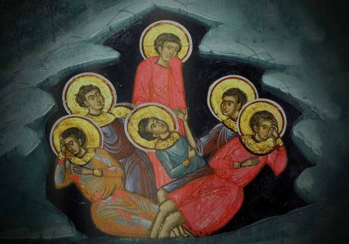 Sf. 7 tineri din Efes;  Sf. Mc. Tatuil